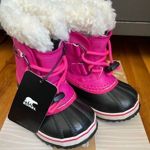 Brand new Sorel toddler snow boots pink